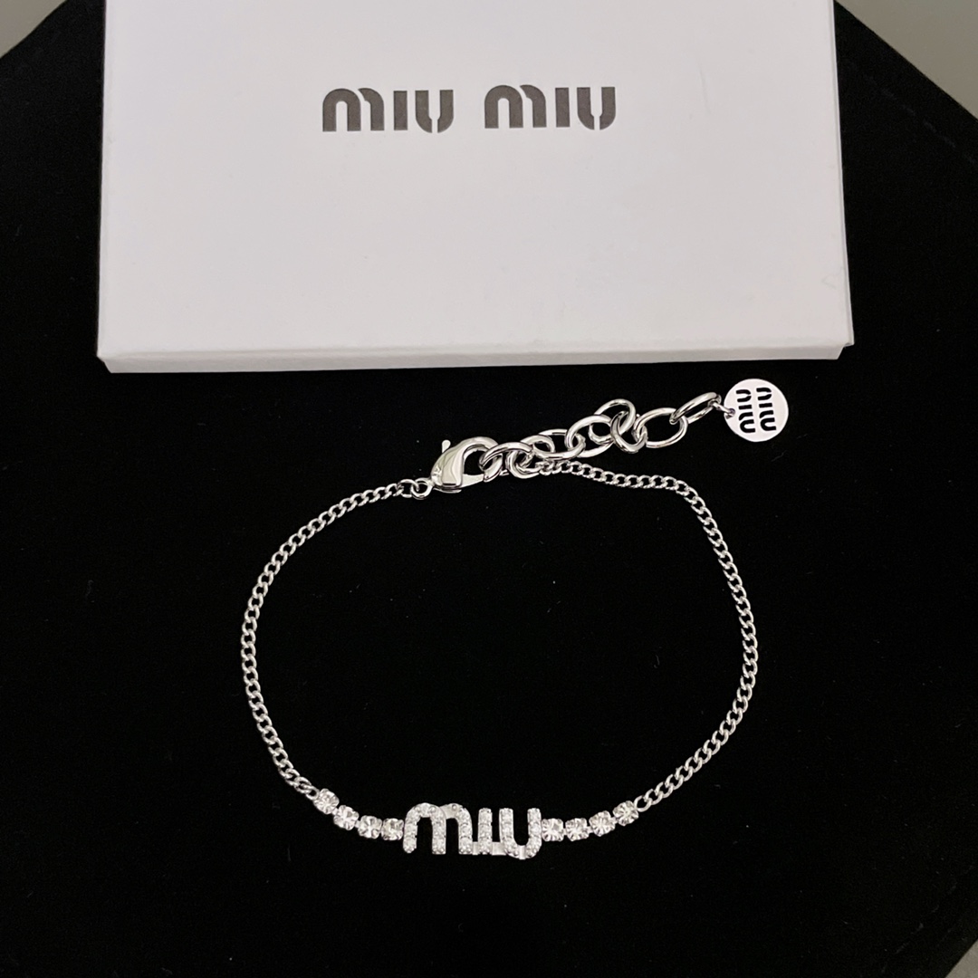 962ab3d8005a6.jpg