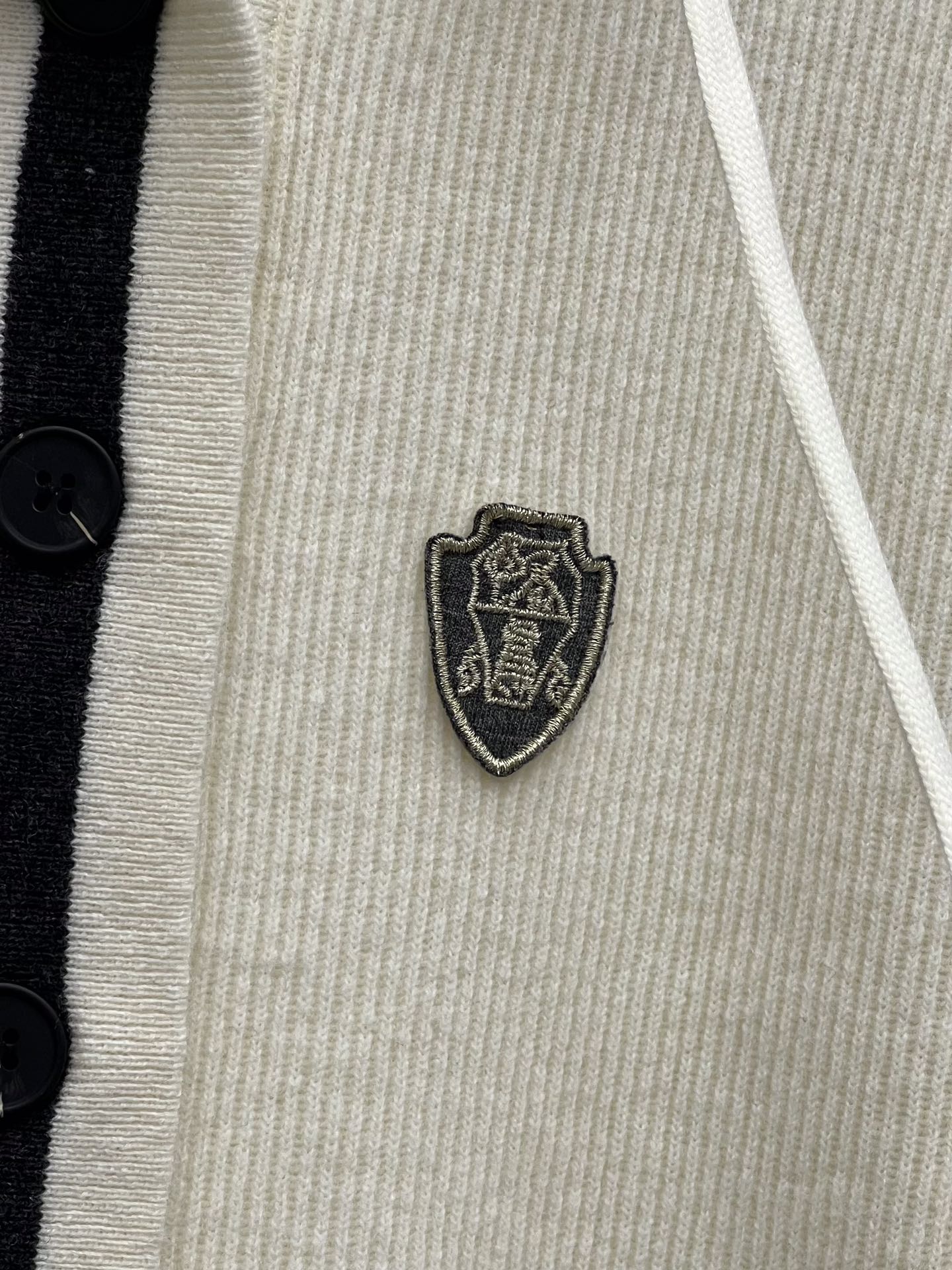 image_4.jpg