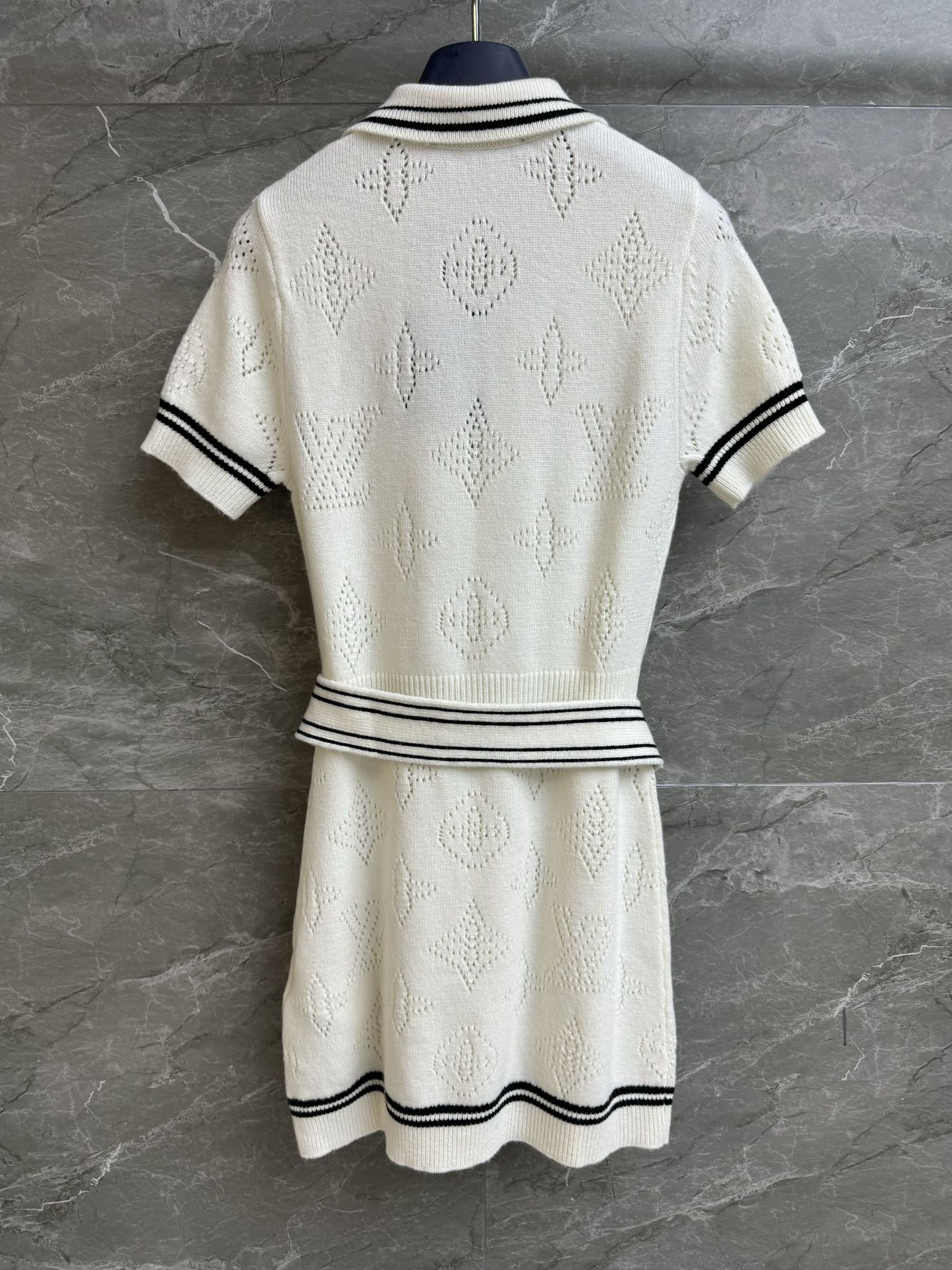 image_10.jpg