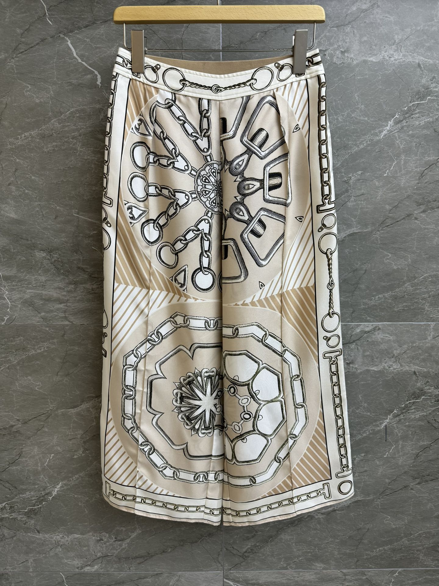 image_1.jpg